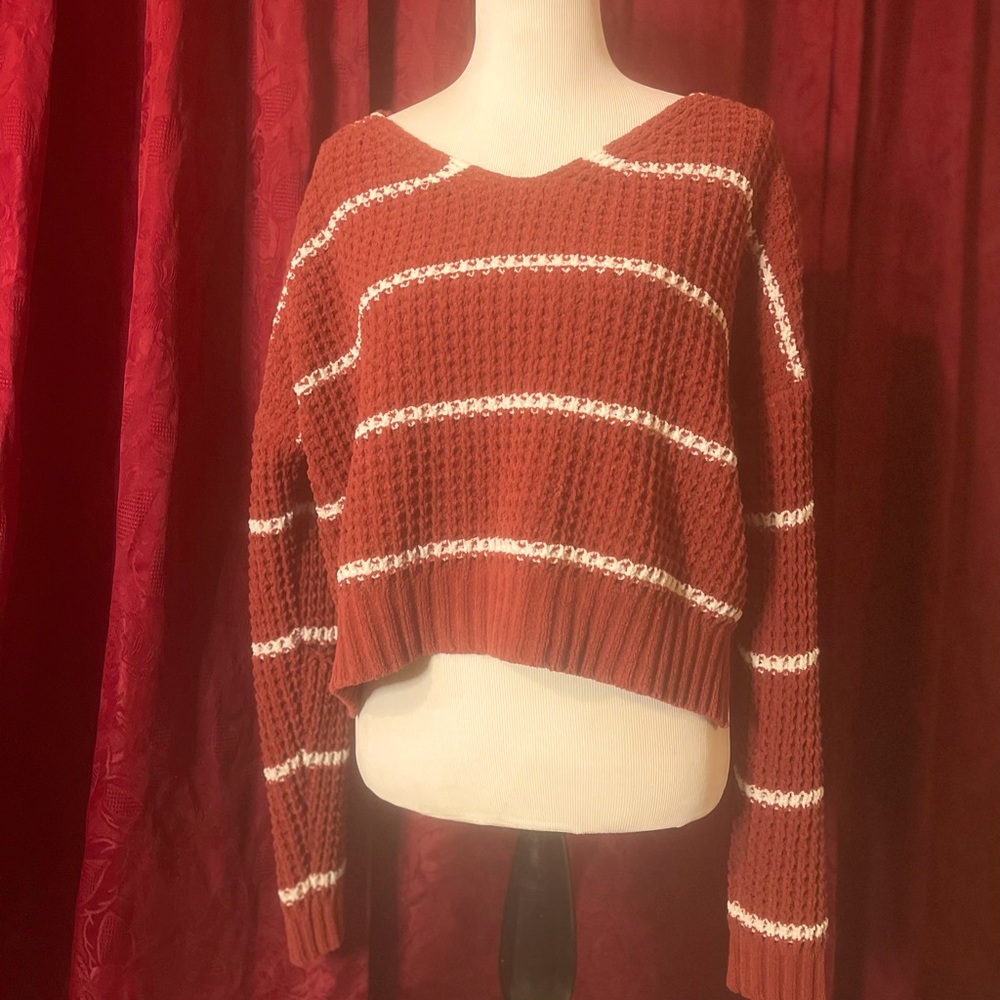 crop top sweater